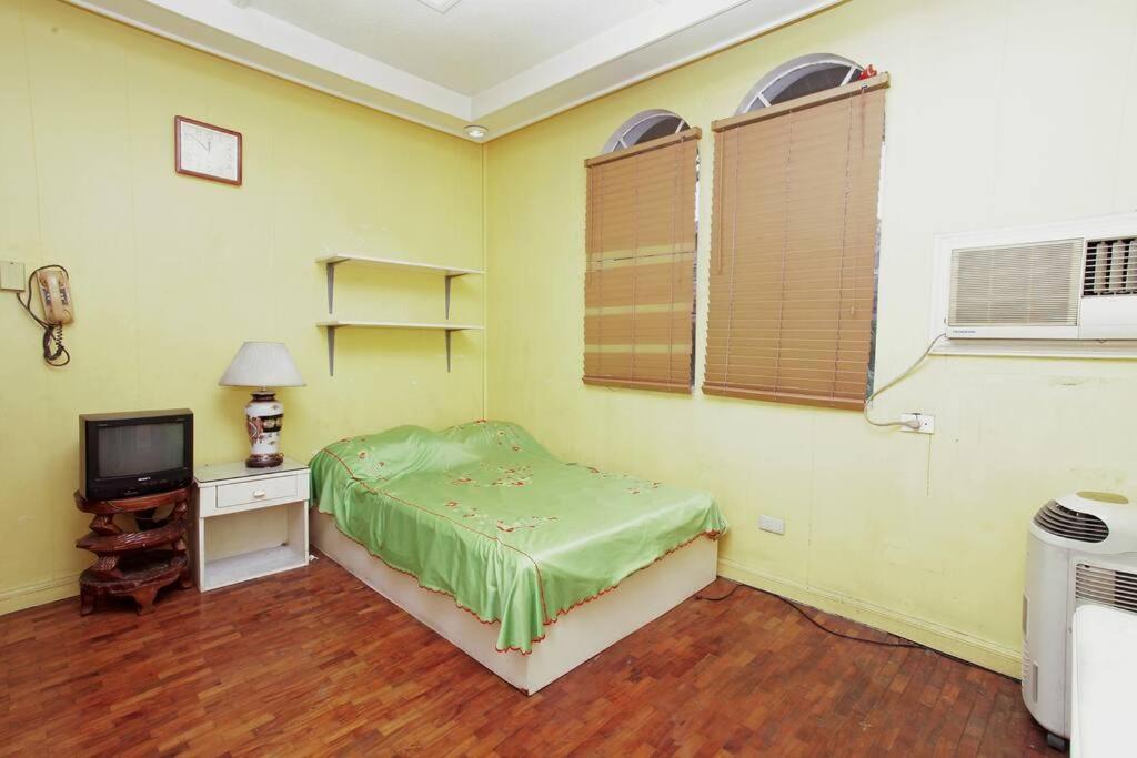 Big House In Quezon City Manila Exterior foto